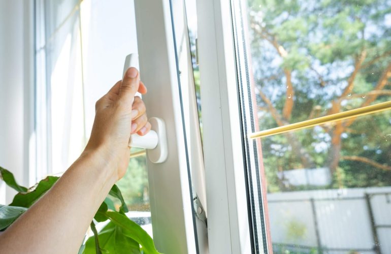 Jakie są objawy źle zamontowanego okna