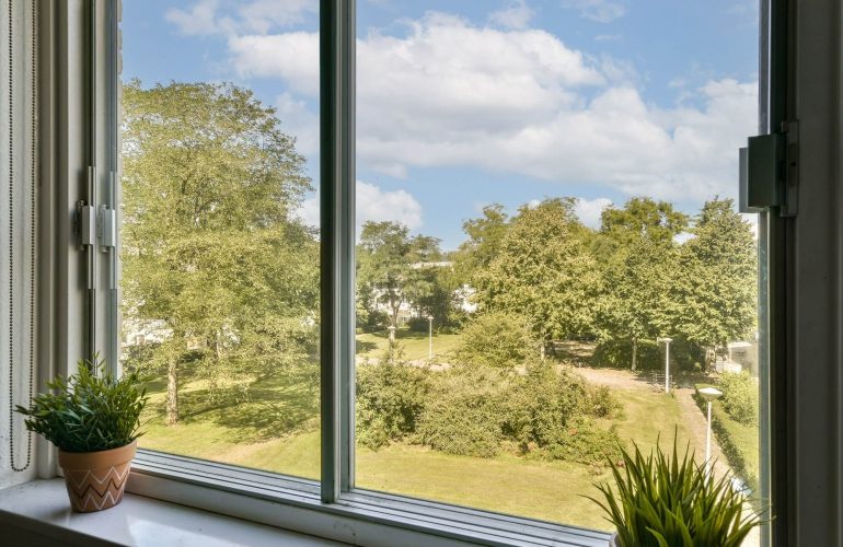 Okna do mieszkania - co naprawdę wpływa na komfort